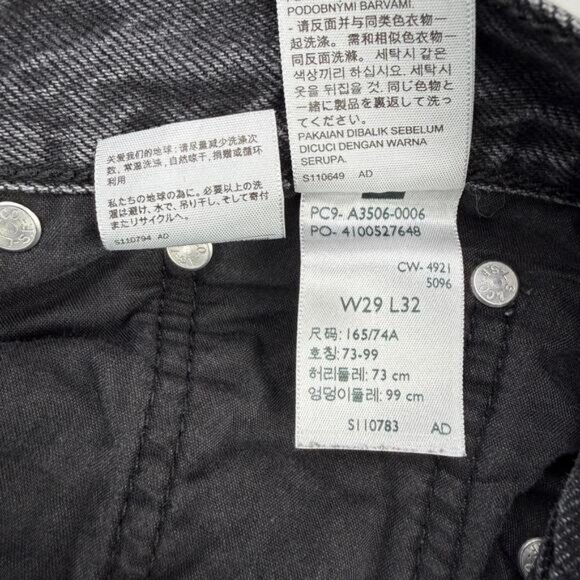 LEVI'S Premium 80s Mom High Rise Tapered Leg Jean Size 29 Not To Interrupt - Picture 7 of 8